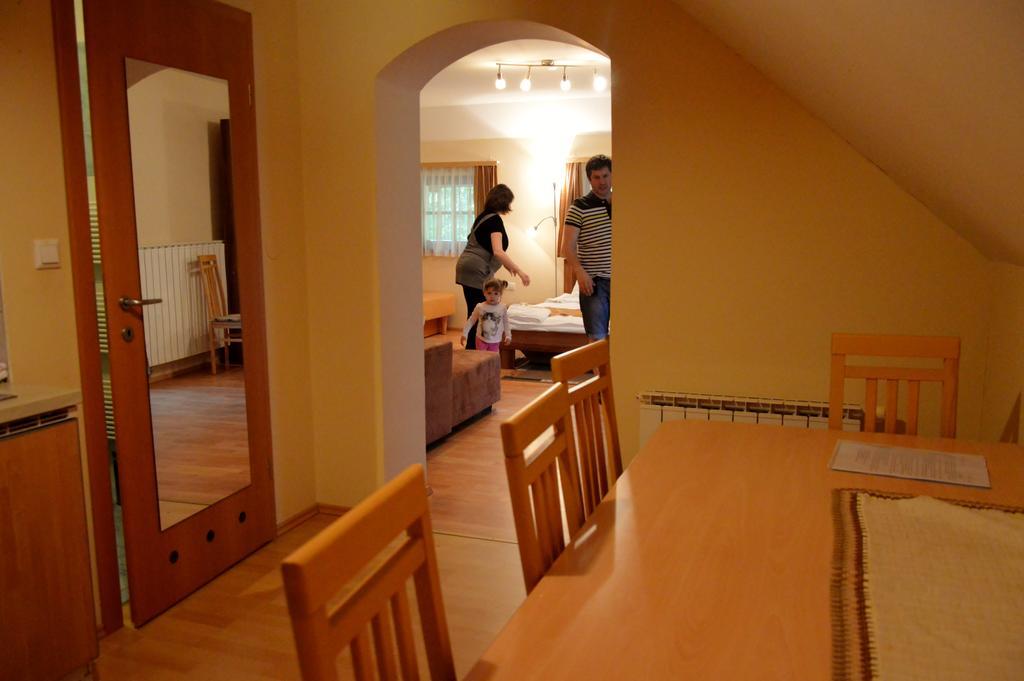 Turisticna Kmetija Cebelji Gradic Apartment Rogašovci Екстериор снимка