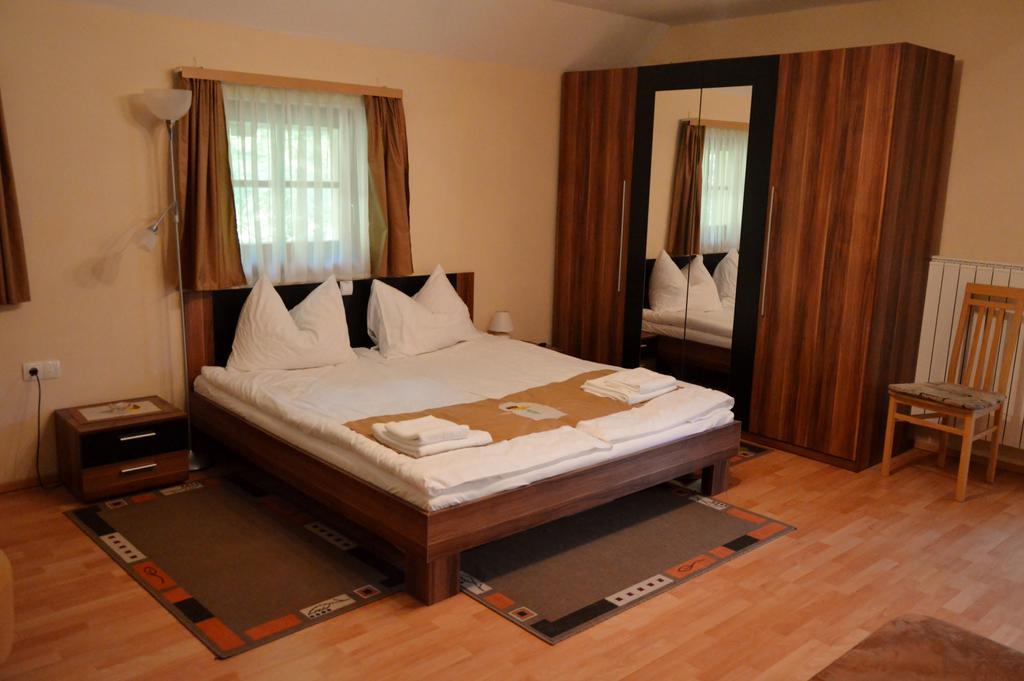 Turisticna Kmetija Cebelji Gradic Apartment Rogašovci Екстериор снимка