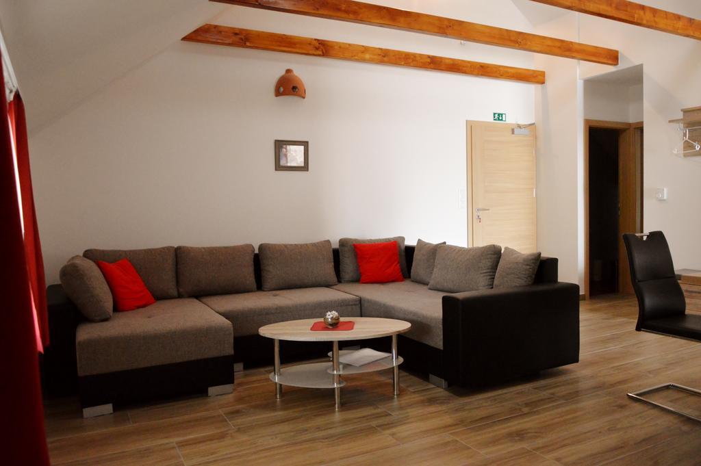 Turisticna Kmetija Cebelji Gradic Apartment Rogašovci Екстериор снимка