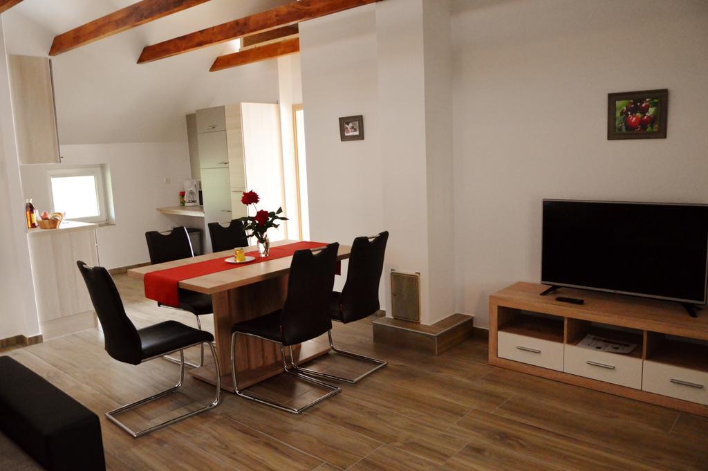 Turisticna Kmetija Cebelji Gradic Apartment Rogašovci Екстериор снимка