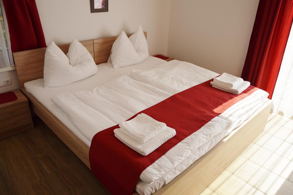 Turisticna Kmetija Cebelji Gradic Apartment Rogašovci Екстериор снимка