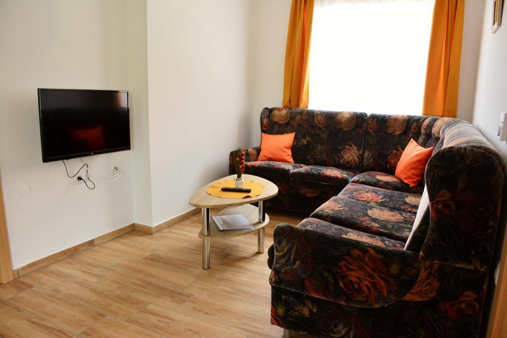 Turisticna Kmetija Cebelji Gradic Apartment Rogašovci Екстериор снимка